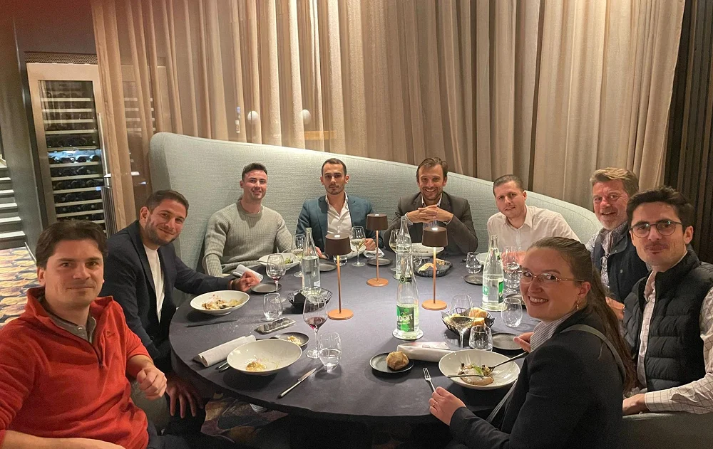 ELITE-INVESTORS-CAROUSEL-9